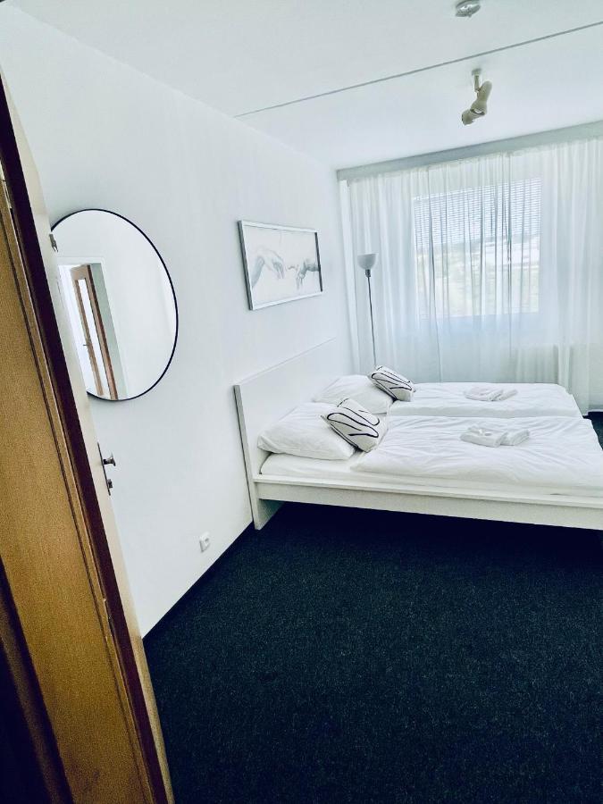 Apartmany Bryksova Prag Eksteriør billede