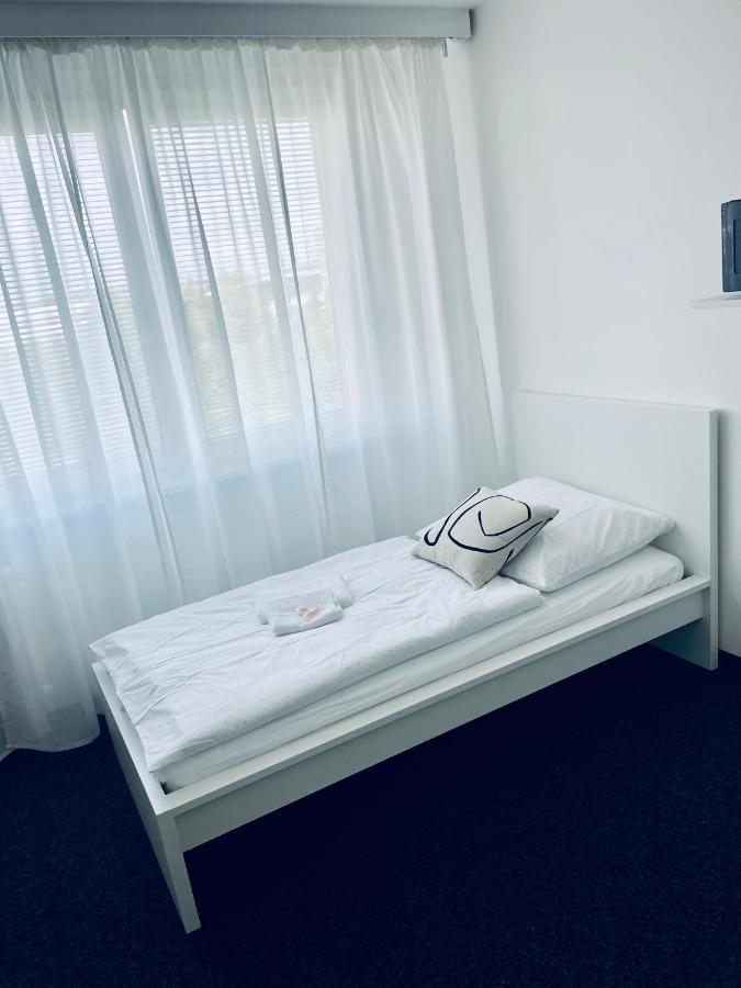 Apartmany Bryksova Prag Eksteriør billede