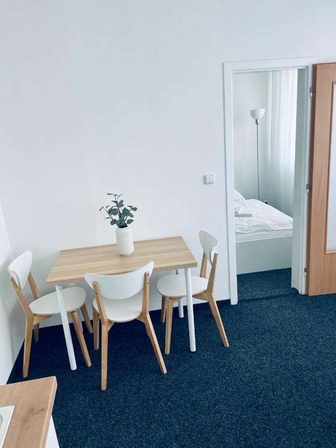 Apartmany Bryksova Prag Eksteriør billede