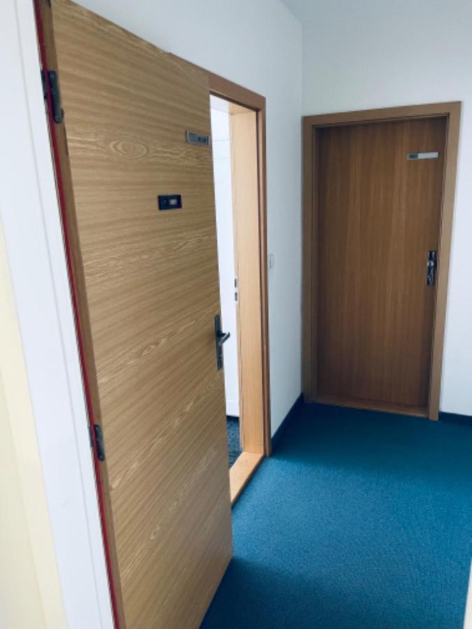 Apartmany Bryksova Prag Eksteriør billede