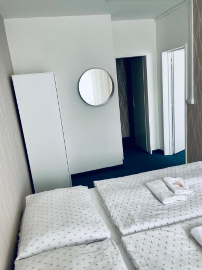 Apartmany Bryksova Prag Eksteriør billede