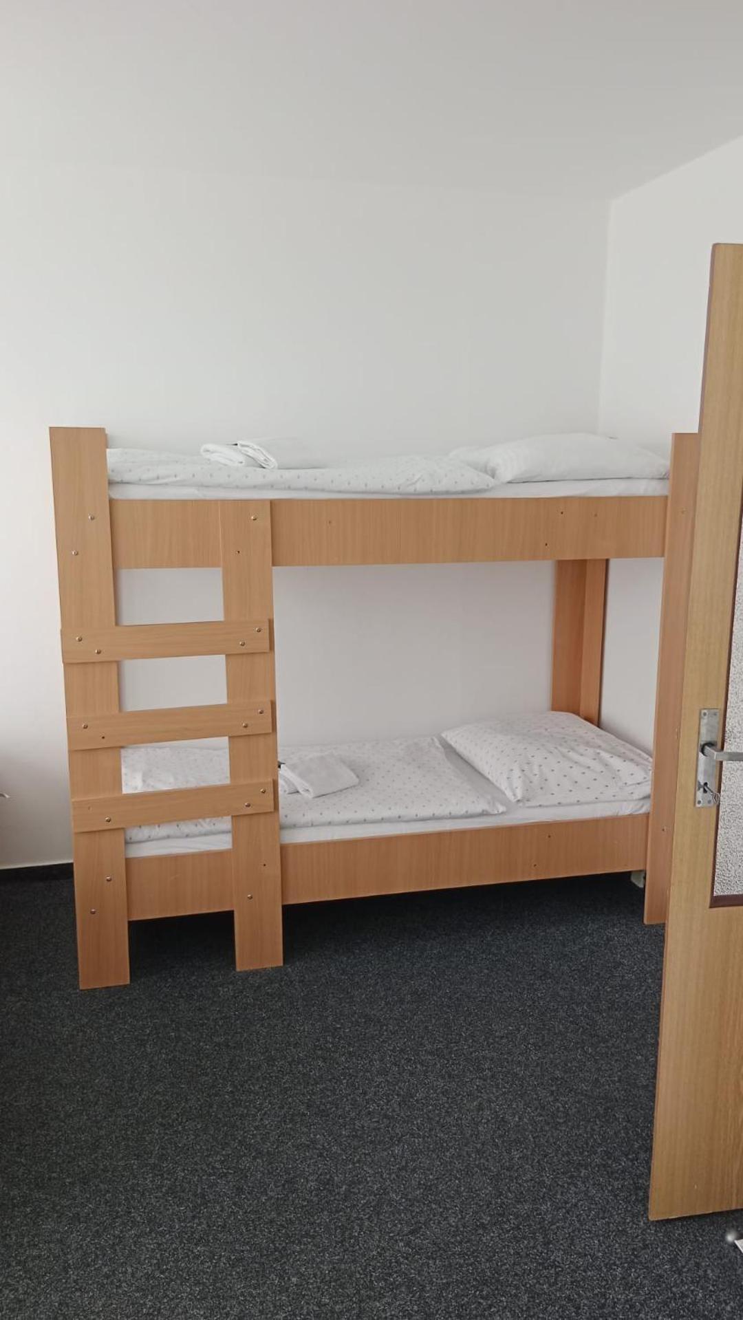 Apartmany Bryksova Prag Eksteriør billede